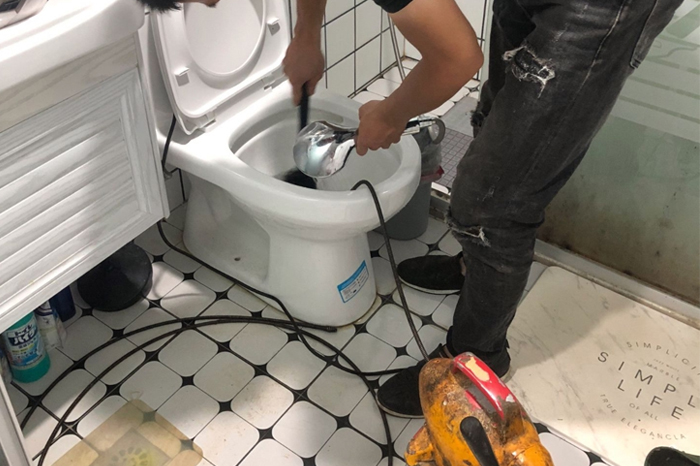 西区疏通下水道